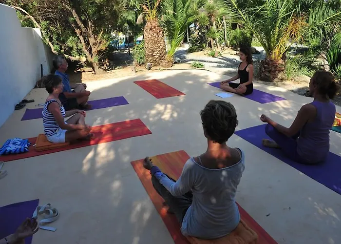 Medusa & Aparthotel Pláka